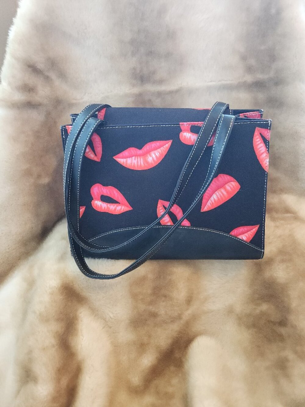 Kate Spade The Little Better Sam Kisses Lips Handbag